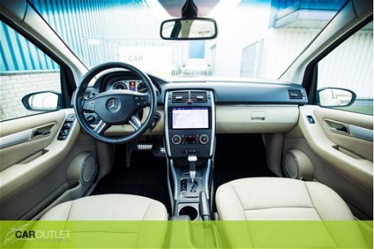 Mercedes-Benz B-klasse - 200 Strakke B Klasse met automaat. Android Systeem met groot scherm Navi. T - 1