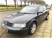 Volkswagen Passat - 1.8-5V Trendline automaat - 1 - Thumbnail