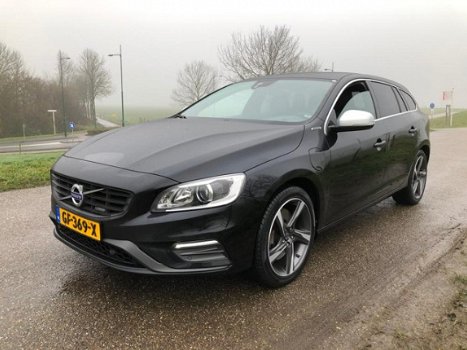 Volvo V60 - D6 AWD Plugin-Hybrid R-Design EXCL BTW - 1