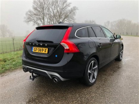 Volvo V60 - D6 AWD Plugin-Hybrid R-Design EXCL BTW - 1