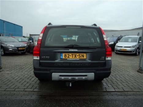 Volvo XC70 - 2.4 D5 AWD 136PK AUTOMAAT - 1