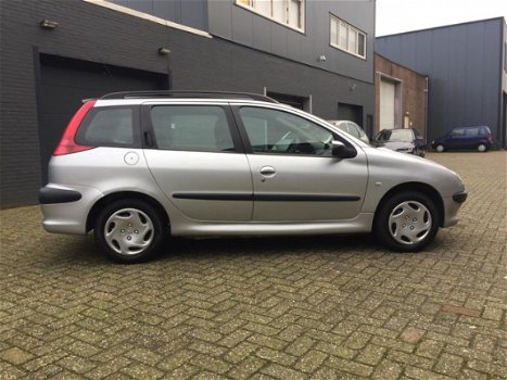 Peugeot 206 SW - 1.1 X-line Airco Elek. Pakket 5drs APK NAP - 1