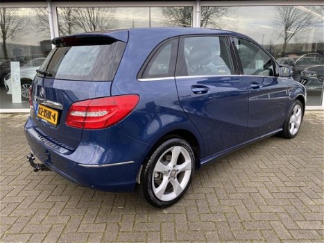 Mercedes-Benz B-klasse - 180 Ambition | Airco| Navigatie | parkeersensoren voor + achter | - 1