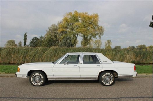 Ford LTD - CROWN VICTORIA LX 5.0 EFI V8 Youngtimer 1991 Incl. 21% BTW - 1