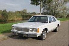 Ford LTD - CROWN VICTORIA LX 5.0 EFI V8 Youngtimer 1991 Incl. 21% BTW