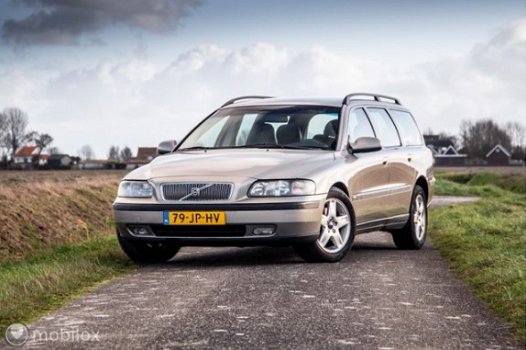 Volvo V70 - 2.4 lmv prachtige auto - 1