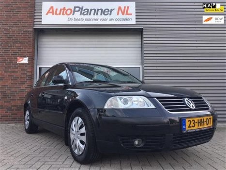 Volkswagen Passat - 1.6 Airco Cruise Control Nieuwe APK - 1