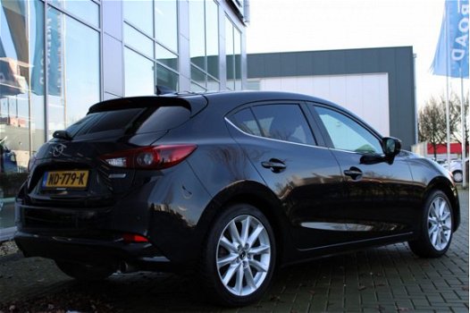 Mazda 3 - 3 2.0 SkyActiv-G 120 GT-M | Navigatie | 18