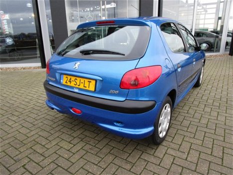 Peugeot 206 - 1.4 One-line 5Drs Airco - 1