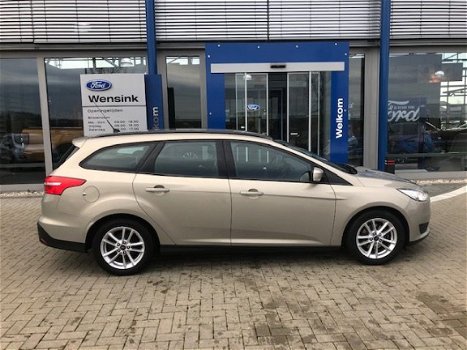 Ford Focus Wagon - 1.5 TDCI 95 pk Trend Edition - Navigatie, BL-Tooth, LM velgen, Airco, Trekhaak, V - 1