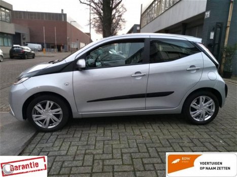 Toyota Aygo - 1.0 VVT-i x-pure - 1