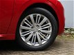 Peugeot 208 - 1.2 82 pk Allure Navigatie | Parkeersensoren - 1 - Thumbnail