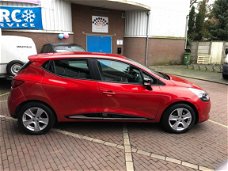 Renault Clio - 1.2 Collection NW MODEL / NAVI / LAGE KM. / NW APK / AC