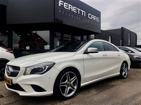 Mercedes-Benz CLA-Klasse - 180 AMG LINE PANODAK LEDER NAVI LED/XENON 6VERSN LMV PDC - 1