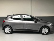 Renault Clio - TCe 90 Energy Expression/NAVI/ Zeer mooi