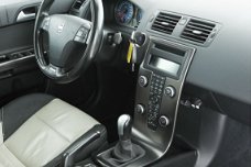Volvo S40 - 1.6 D2 S/S R-Design LEDER | CRUISE | Trekhaak -A.S. ZONDAG OPEN