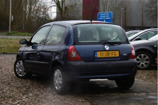 Renault Clio - 1.4-16V Privilège AUT. NAP/AIRCO/1JR APK - 1