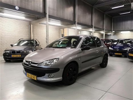 Peugeot 206 - 2.0-16V GTI NAP|LANGEAPK|AIRCO|H-LEER|TOPSTAAT - 1