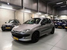 Peugeot 206 - 2.0-16V GTI NAP|LANGEAPK|AIRCO|H-LEER|TOPSTAAT