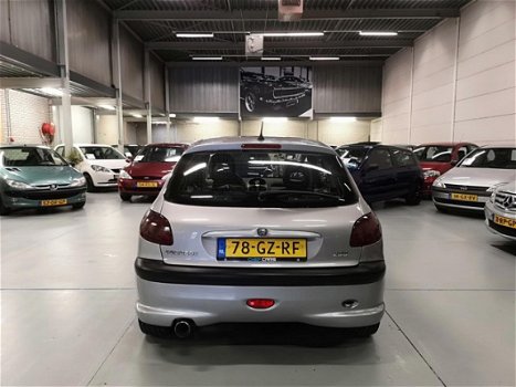 Peugeot 206 - 2.0-16V GTI NAP|LANGEAPK|AIRCO|H-LEER|TOPSTAAT - 1