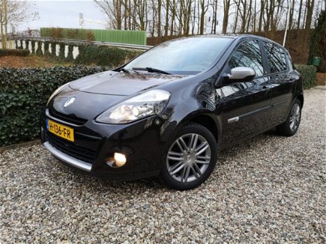 Renault Clio - 1.2 20th Anniversary Navi 2019, Pano, Opendak, Climate Control, LM-Velgen 16 inch - 1