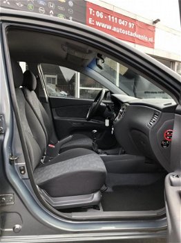 Kia Rio - 1.4 L AIRCO/TREKHAAK/ELEK RAMEN - 1