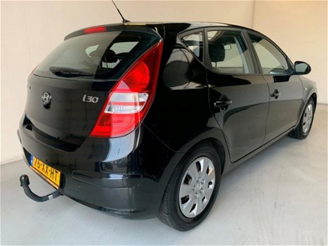 Hyundai i30 - 1.6i Dynamic Automaat Airco 99.368km NAP - 1