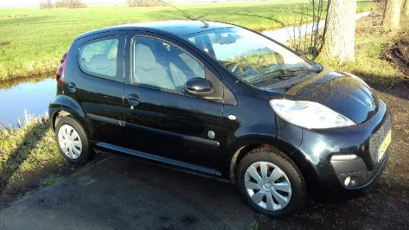 Peugeot 107 - 1.0 Envy - 1