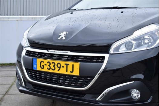 Peugeot 208 - SIGNATURE 1.2 PURETECH 82PK, NAVI / P-SENSOREN - 1