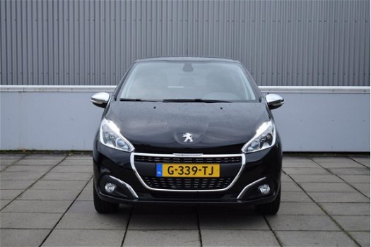 Peugeot 208 - SIGNATURE 1.2 PURETECH 82PK, NAVI / P-SENSOREN - 1