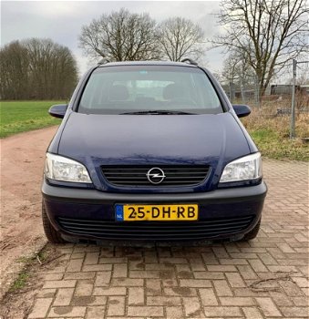 Opel Zafira - 1.6-16V Comfort APK 22-08-2020, LMV, elektrische ramen - 1
