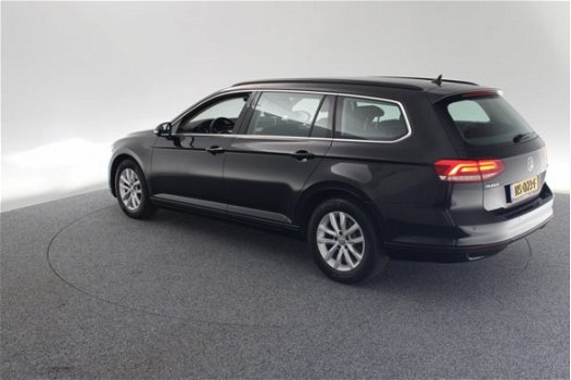 Volkswagen Passat Variant - 1.6 TDI 120PK AUTOMAAT/COMFORTLINE/NAVI/LED/CRUISE/BT/PDC - 1