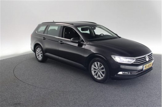 Volkswagen Passat Variant - 1.6 TDI 120PK AUTOMAAT/COMFORTLINE/NAVI/LED/CRUISE/BT/PDC - 1