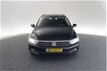 Volkswagen Passat Variant - 1.6 TDI 120PK AUTOMAAT/COMFORTLINE/NAVI/LED/CRUISE/BT/PDC - 1 - Thumbnail