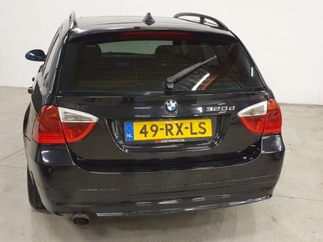 BMW 3-serie Touring - 320d Dynamic Executive - 1