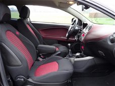 Alfa Romeo MiTo - 1.4 T Sport Clima Cruise (Nwe APK)