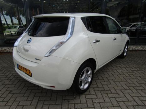 Nissan LEAF - 24KWH | Solar Panel | Dealeronderhouden - 1