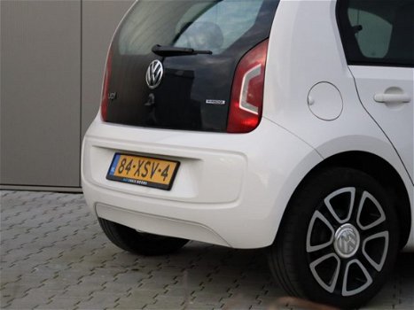 Volkswagen Up! - 1.0 high up! BlueMotion / Navi / Pano / Airco / 5D / 16