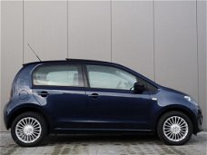 Volkswagen Up! - 1.0 high up! / Pano / Cruise / PDC / 5D / Airco