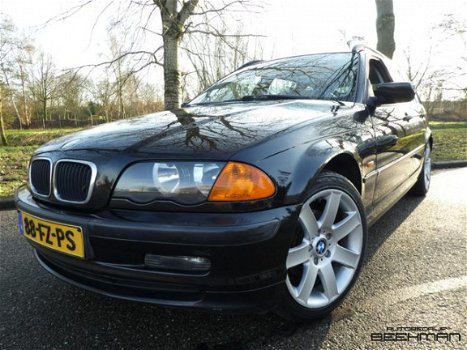 BMW 3-serie Touring - 3ER REIHE; 318I - 1