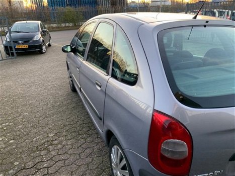 Citroën Xsara Picasso - 1.6I - 1