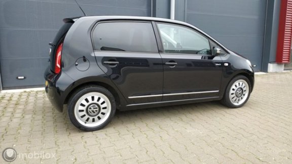 Volkswagen Up! - Black UP 5 deurs / Navi & Airco - 1
