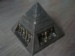 Schitterende piramide! - 1 - Thumbnail