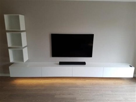 Zwevend wit hoogglans / zijdeglans tv meubel model verstek - 7