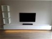 Zwevend wit hoogglans / zijdeglans tv meubel model verstek - 7 - Thumbnail