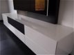 Design zwevend tv meubel met speakerfront - 2 - Thumbnail