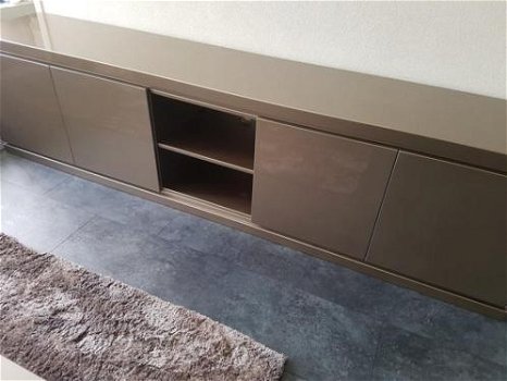 Design metallic hoogglans tv meubel / kast / dressoir - 2