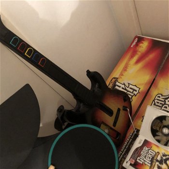 Wii draadloos guitar hero drum+gitaar+ game+ doos compleet! - 3