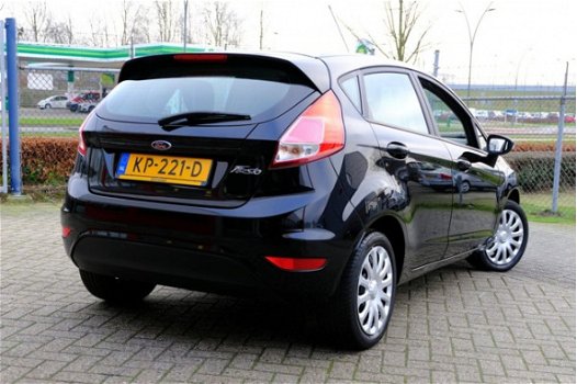 Ford Fiesta - 1.0 Style Essential 5-Deurs Navi/Airco - 1