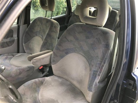 Citroën Xsara Picasso - 1.6i Clima/Elek-ramen/ - 1